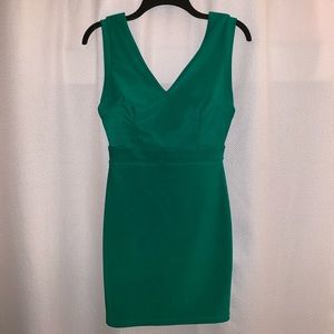 🍀Sleeveless Emerald Green Bodycon Dress (Size: M)